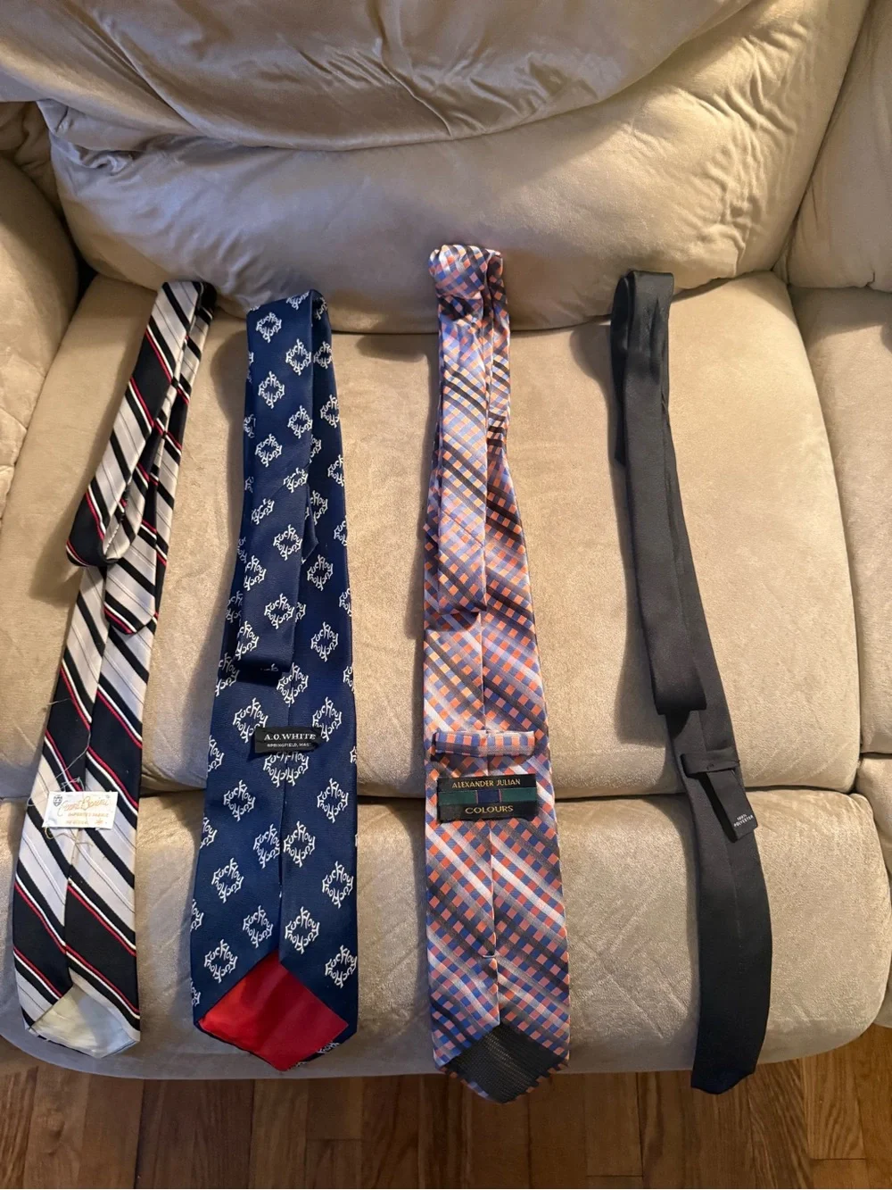Bundle of 8 mens ties